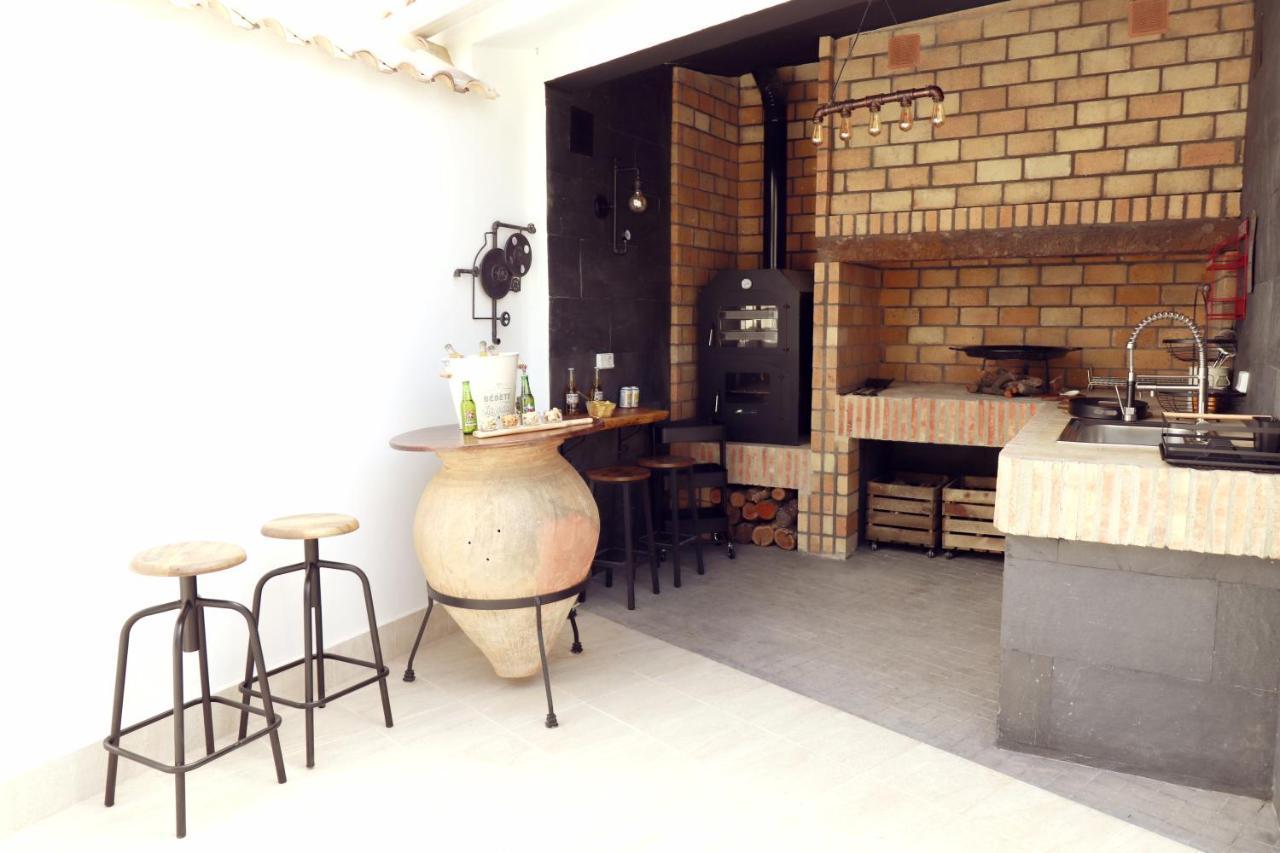 Casa Rural Ideal Para Escapadas Con Barbacoa Y Spa Tinarejos Exteriör bild